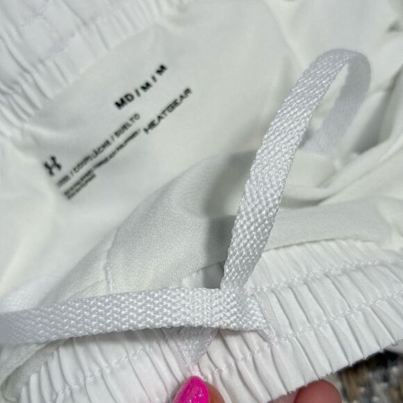 Under Armour Women’s Pure White Loose Fit Lined 3” Running Shorts - Picture 5 of 7